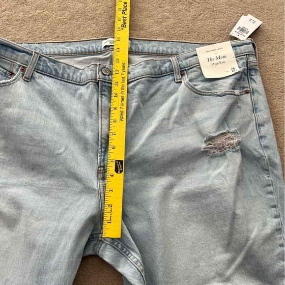 NWT Abercrombie & Fitch The Mom High Rise Distressed Jeans 36 - Picture 5 of 14